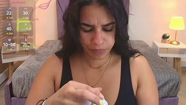 Snapshot of Lia_Blake_ chatting on 10.20.25 Lia Blake online show from 10.20.25