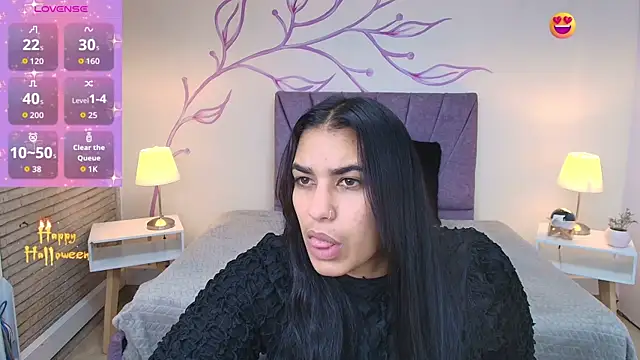 Snapshot of Lia_Blake_ chatting on 11.24.25 Lia Blake online show from 11.24.25