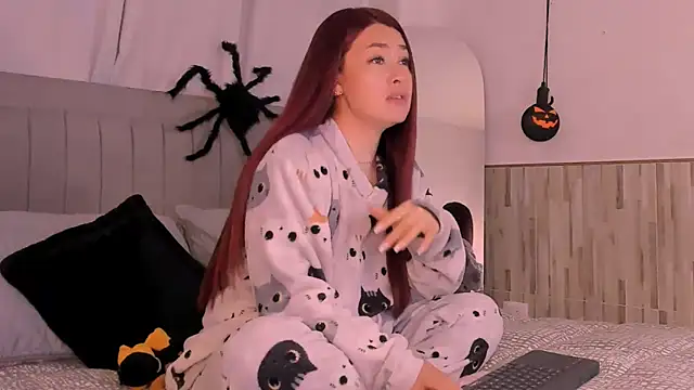 Snapshot of AnastasiaGreey chatting on 10.12.25 AnastasiaGreey online show from 10.12.25