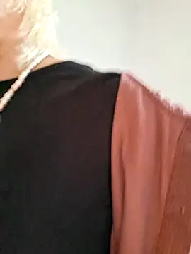 VikaKing online show from 11.26.25