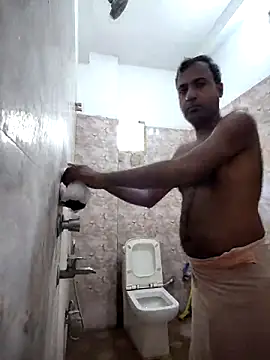 Snapshot of t2pnb chatting on 10.17.25 t2pnb online show from 10.17.25