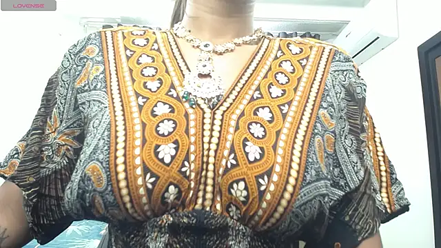 Snapshot of kairadayamai chatting on 04.15.26 kairadayamai online show from 04.15.26