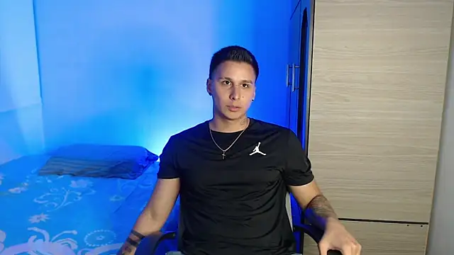 valentinosex1 online show from 01.05.26