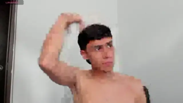 Snapshot of axel_davis_ chatting on 12.15.25 axel davis online show from 12.15.25