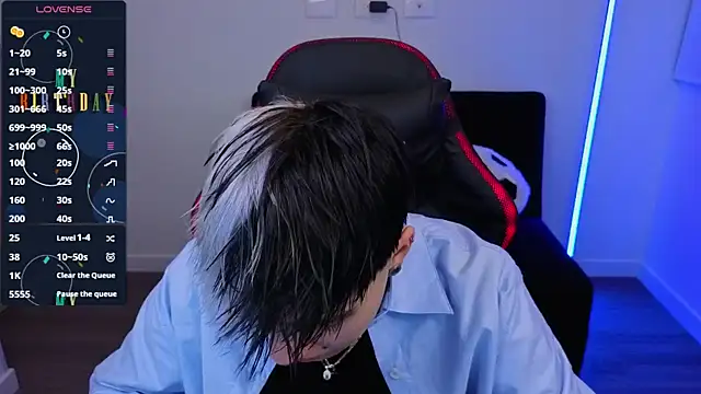 imlaiaaa online show from 11.04.25