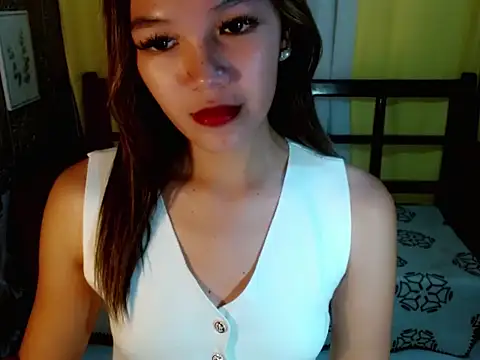 Snapshot of gorgeouswella chatting on 06.08.26 gorgeouswella online show from 06.08.26