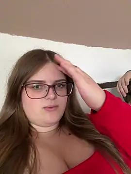 Snapshot of CurvyPaar2 chatting on 02.01.26 CurvyPaar2 online show from 02.01.26