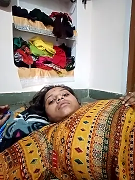 Snapshot of Hot_crety chatting on 09.26.25 Hot crety online show from 09.26.25