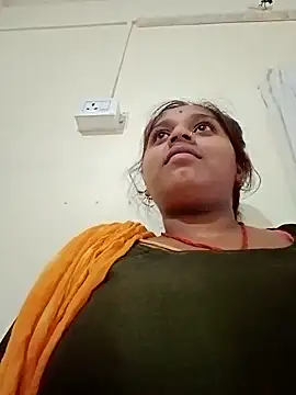 Snapshot of Hot_crety chatting on 10.06.25 Hot crety online show from 10.06.25