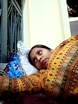 Hot crety online show from 11.24.25