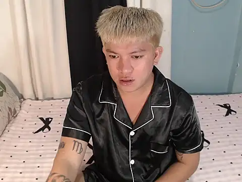 Snapshot of Fuckboii_intown chatting on 04.29.26 Fuckboii intown online show from 04.29.26