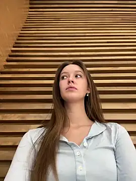 Snapshot of ElliRose chatting on 11.20.25 ElliRose online show from 11.20.25