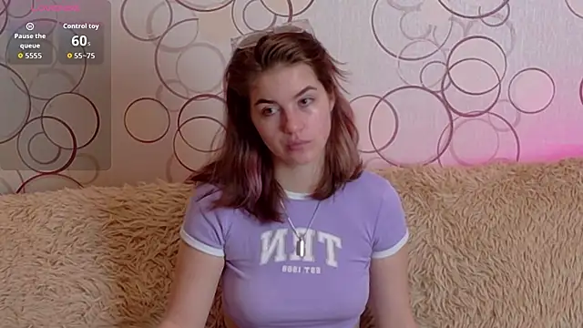 Snapshot of ElzaBlis chatting on 09.14.25 ElzaBlis online show from 09.14.25