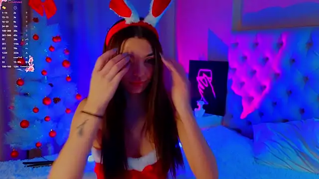 Snapshot of MarciaMarshall chatting on 12.21.25 MarciaMarshall online show from 12.21.25