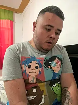 Snapshot of Chimbo-1996 chatting on 10.31.25 Chimbo-1996 online show from 10.31.25