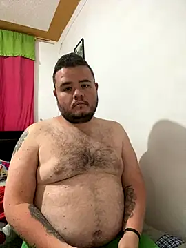 Snapshot of Chimbo-1996 chatting on 11.17.25 Chimbo-1996 online show from 11.17.25