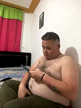 Snapshot of Chimbo-1996 chatting on 11.19.25 Chimbo-1996 online show from 11.19.25