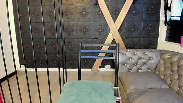 Melannyxxx  online show from 09.19.25