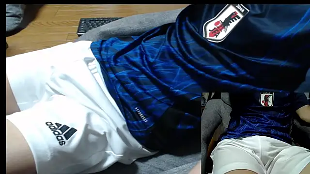 Snapshot of Yasu2000 chatting on 05.28.26 Yasu2000 online show from 05.28.26