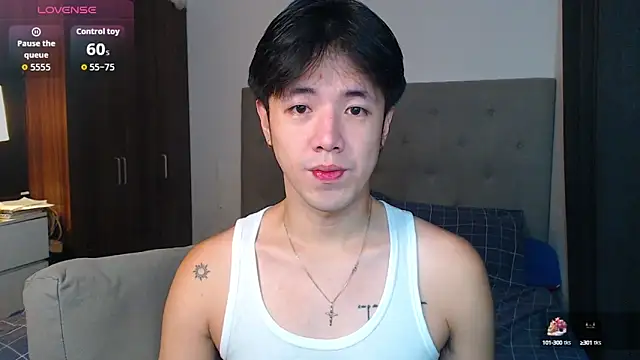 Snapshot of Addictiveboi chatting on 10.14.25 Addictiveboi online show from 10.14.25