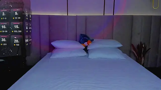 Alice Wander online show from 09.09.25