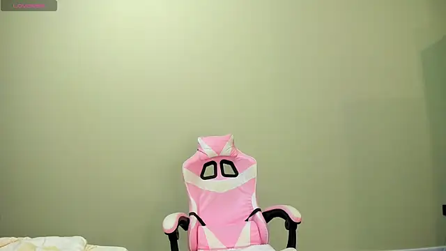 Snapshot of obokozu_mai chatting on 11.09.25 obokozu mai online show from 11.09.25