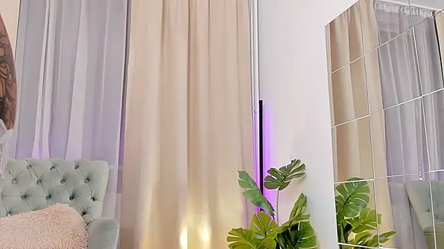 Snapshot of _xhotbaby chatting on 03.17.26 xhotbaby online show from 03.17.26