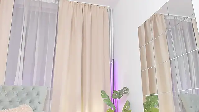 Snapshot of _xhotbaby chatting on 03.21.26 xhotbaby online show from 03.21.26