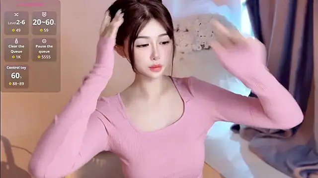 Snapshot of Tina-a chatting on 10.23.25 Tina-a online show from 10.23.25