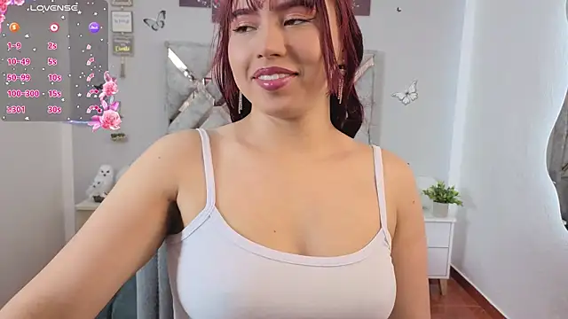 Snapshot of Sweet_Khriis chatting on 09.19.25 Sweet Khriis online show from 09.19.25