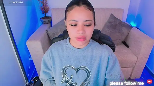 nicemiiaa7  online show from 02.14.26