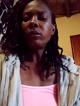 Snapshot of Pretty_miss_devilxxx35 chatting on 10.19.25 Pretty miss devilxxx35 online show from 10.19.25