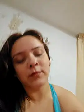 ARALUNAA online show from 12.14.25