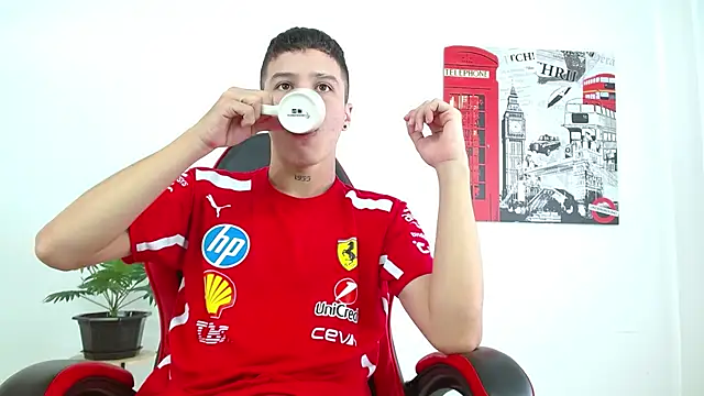 Cumandres18 online show from 10.04.25