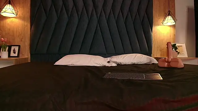 Megan Brown 001 online show from 06.11.26