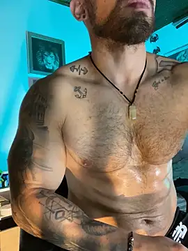 Snapshot of mason_fit chatting on 10.27.25 mason fit online show from 10.27.25