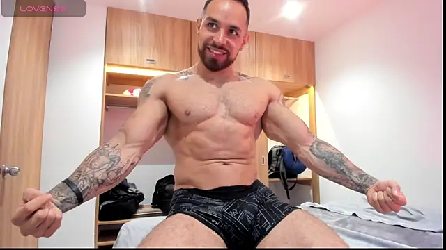 Snapshot of mason_fit chatting on 12.02.25 mason fit online show from 12.02.25