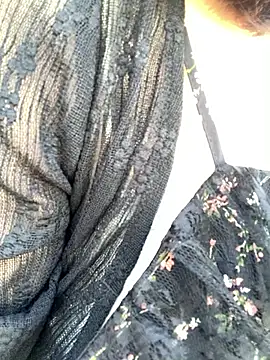 Snapshot of zhizhinaigai chatting on 11.08.25 zhizhinaigai online show from 11.08.25