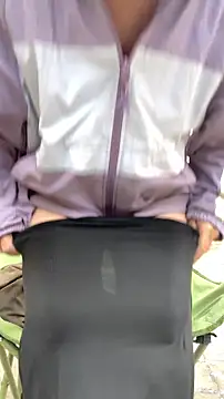 Snapshot of zhizhinaigai chatting on 11.23.25 zhizhinaigai online show from 11.23.25