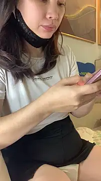 Snapshot of zhizhinaigai chatting on 06.18.26 zhizhinaigai online show from 06.18.26