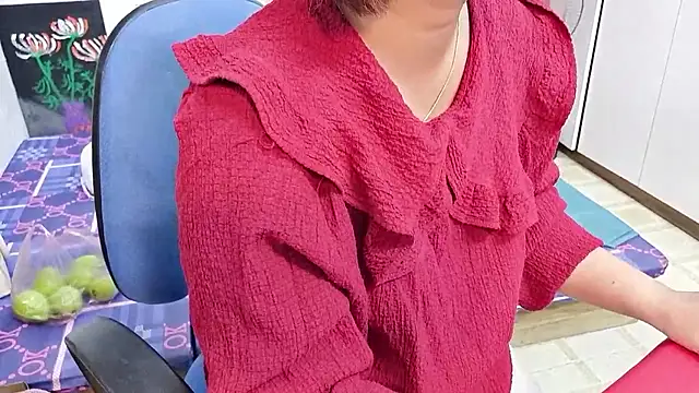 MichiLovely online show from 10.29.25