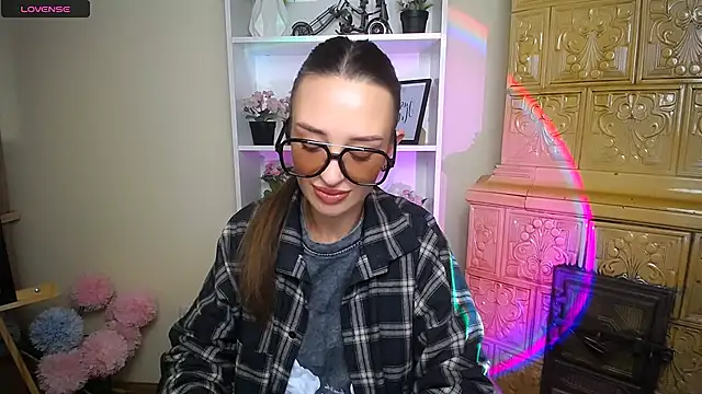 BonnieX  online show from 11.20.25