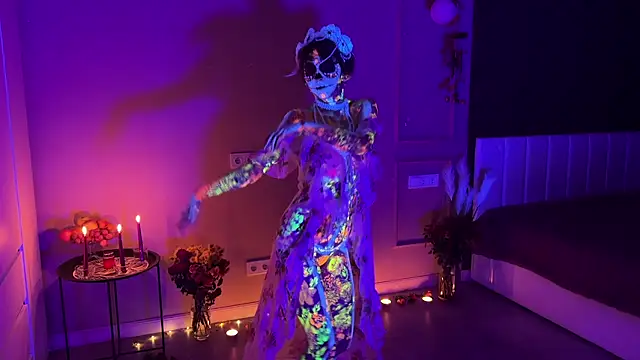 daniellia  online show from 11.01.25