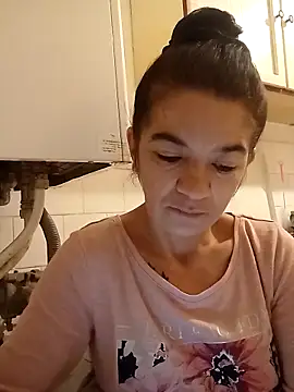 Snapshot of alinaalinutzq chatting on 11.29.25 alinaalinutzq online show from 11.29.25