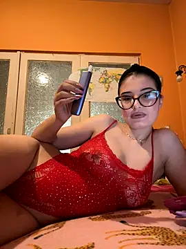 Larra69 online show from 11.16.25