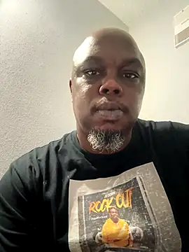 Snapshot of devon3421 chatting on 09.14.25 devon3421 online show from 09.14.25