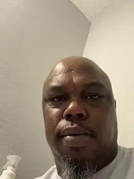 Snapshot of devon3421 chatting on 11.12.25 devon3421 online show from 11.12.25