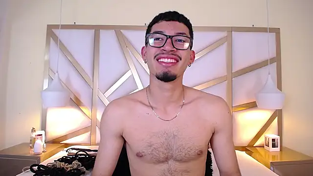 Snapshot of Jaxon_Carter chatting on 11.18.25 Jaxon Carter online show from 11.18.25