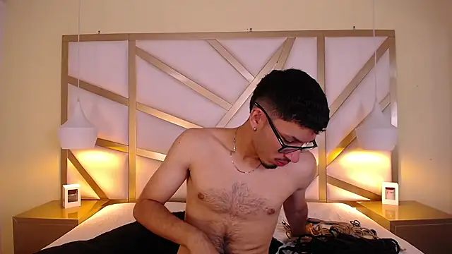 Snapshot of Jaxon_Carter chatting on 11.30.25 Jaxon Carter online show from 11.30.25