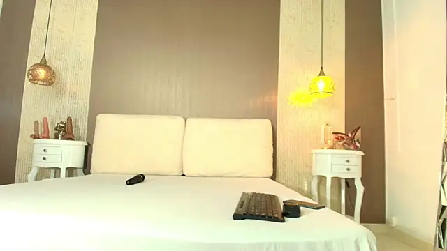 Tiifany Baker online show from 01.13.26